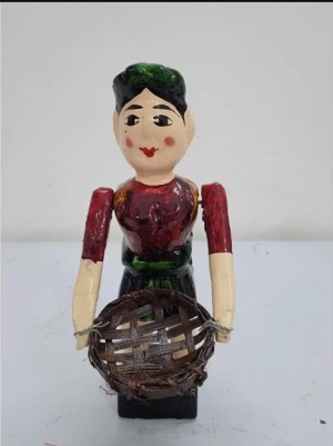 Cô gái xúc tép